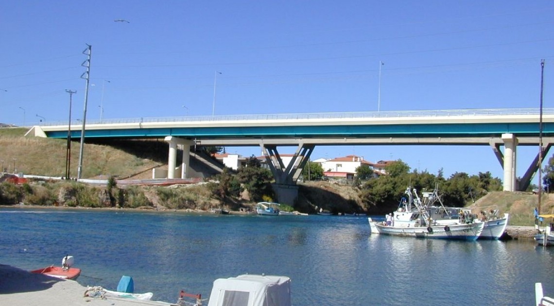 Γέφυρα Ποτίδαιας